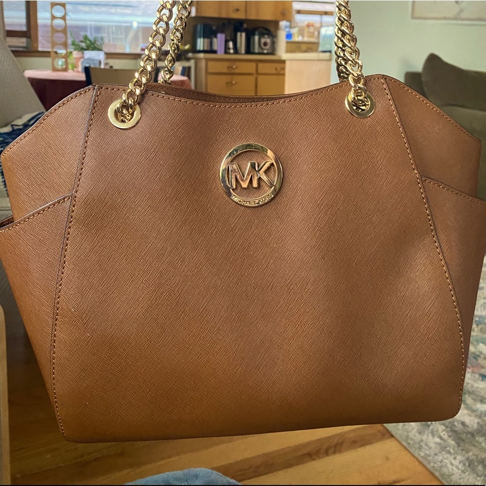 Michael Kors medium brown bag